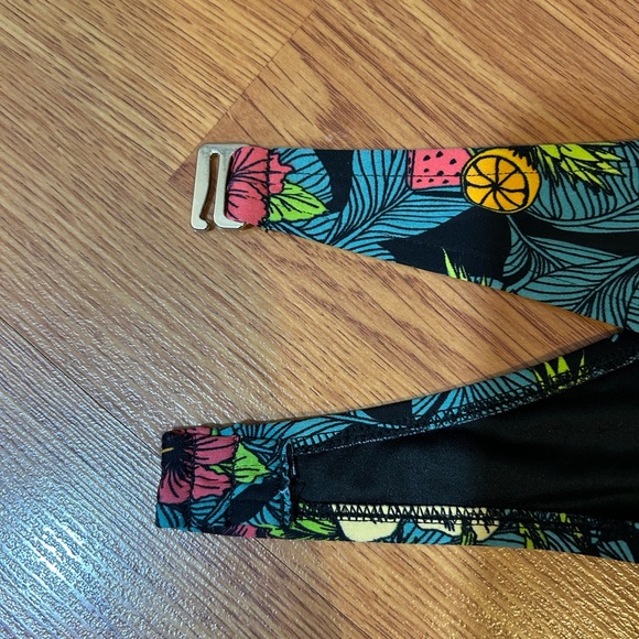 🍉🌺🍍Dancing Days Fruit&Flowers Bikini by Banned Clothing size XS NWOT - Picture 3 of 8